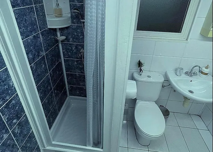 Comfortable Πρωταράς